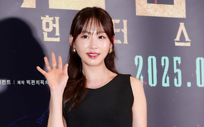 Kang Ye Won trải lòng về khoản nợ 1,1 tỷ won cha để lại