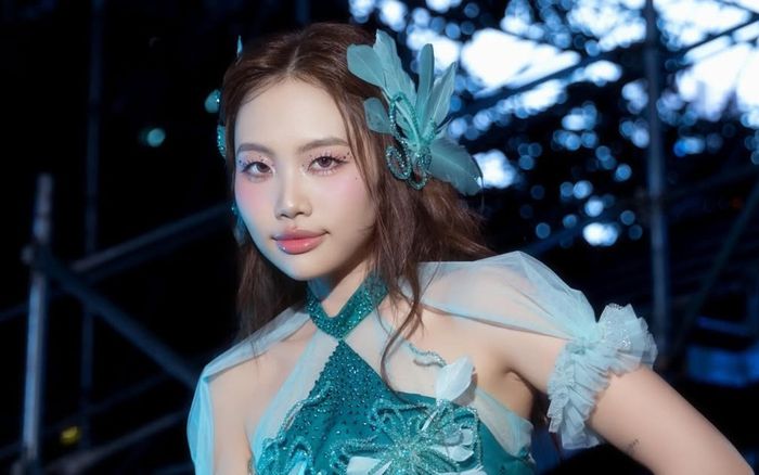 Buồn cho Phương Mỹ Chi sau số tiền 242 tỷ đồng
