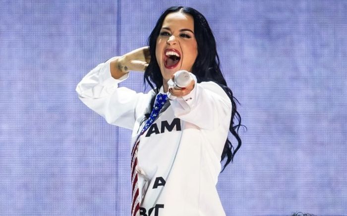 Katy Perry trải lòng về giai đoạn khủng hoảng nhất sự nghiệp