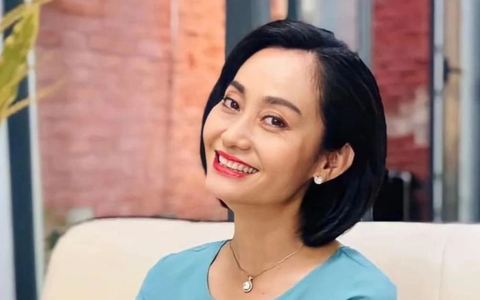 Mừng cho hạnh phúc đến muộn của NSƯT Hạnh Thúy