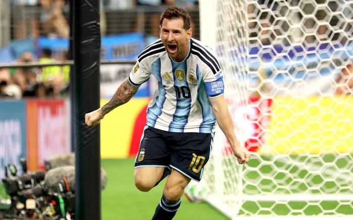 Ngày lịch sử của Messi
