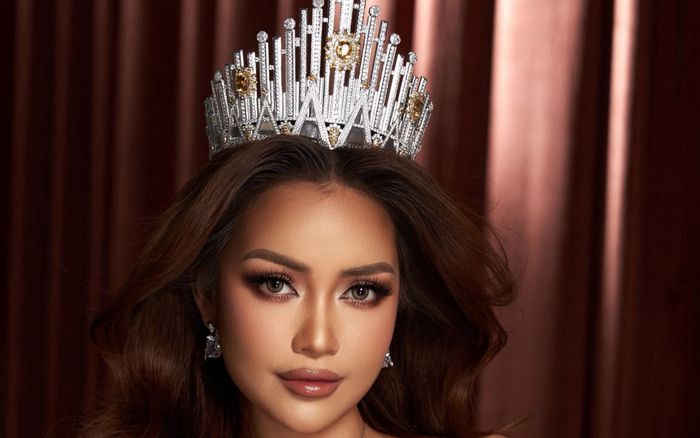 Ngọc Châu lộng lẫy tái xuất cùng vương miện Vinawoman, nhan sắc cuốn hút khó rời mắt
