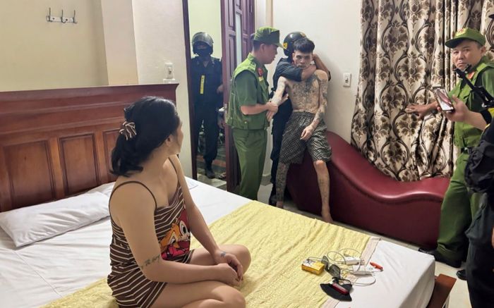 Bắt 3 đối tượng liên quan đến hành vi 'đáng xấu hổ' ở xã Thường Tín