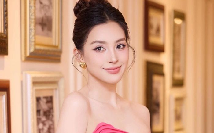 Theo chân Tiểu Vy đến Đà Nẵng, khám phá khu chợ càng đi càng khó về tay không