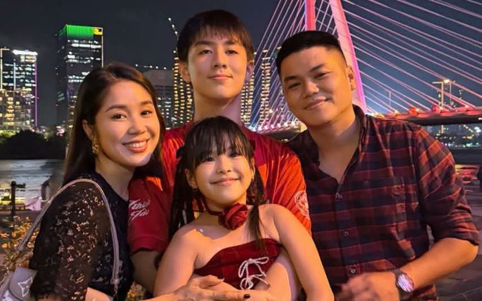 Lê Phương tung ảnh hạnh phúc bên chồng con mừng ngày đặc biệt