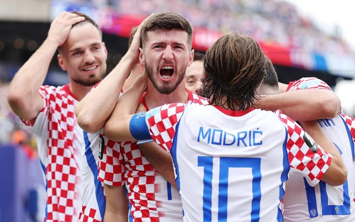 Croatia thắng ngoạn mục, Modric tiếp tục viết giấc mơ World Cup