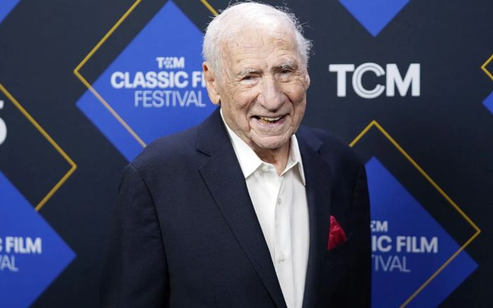 Hollywood tri ân huyền thoại Mel Brooks bước sang tuổi 100