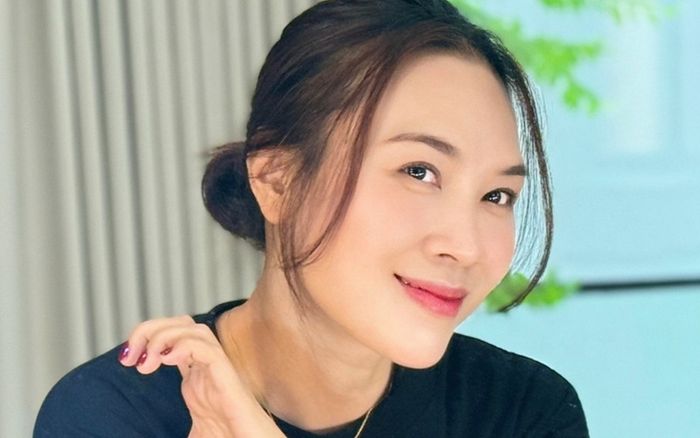 Ít người biết ở quê Mỹ Tâm có một làng nước mắm hơn 100 năm tuổi, mùi biển thấm vào từng nếp nhà