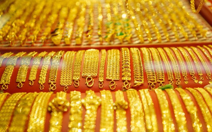 Tin tài chính hôm nay 4/6: Giá vàng tiếp tục giảm sâu, USD neo cao