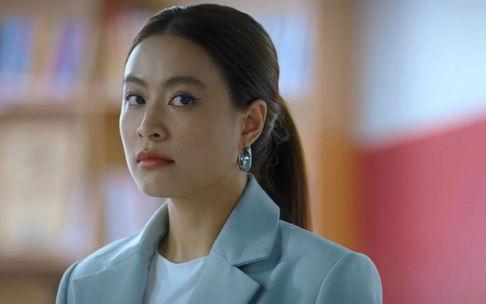 Tiếc nuối với ca sĩ Hoàng Thùy Linh