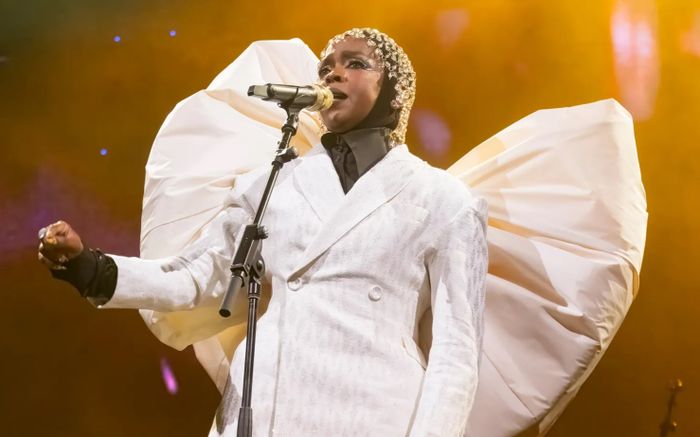 Lauryn Hill trở thành nghệ sĩ đầu tiên nhận giải Biểu tượng Huyền thoại Sống tại BET Awards 2026
