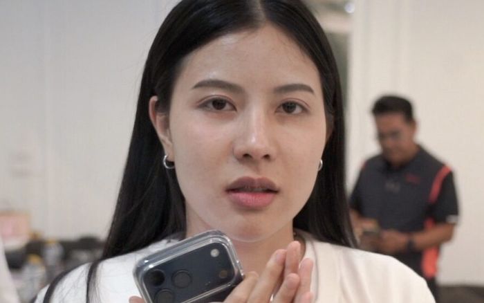 Nữ ca sĩ bị tố ăn chặn 32 tỷ đồng