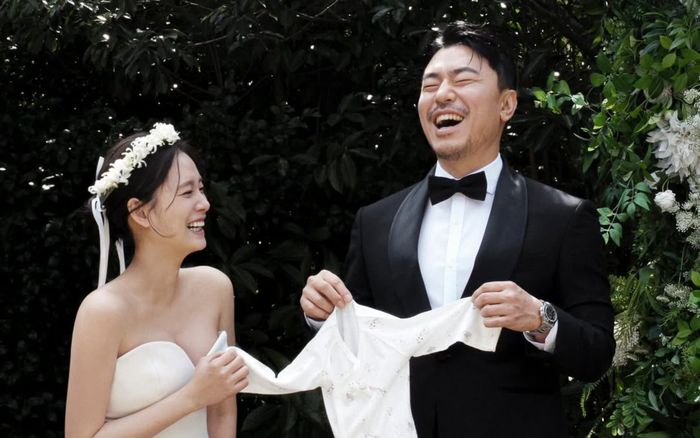 Nam diễn viên Lee Si Eon tiết lộ điều bất ngờ sau thông báo 'lên chức'