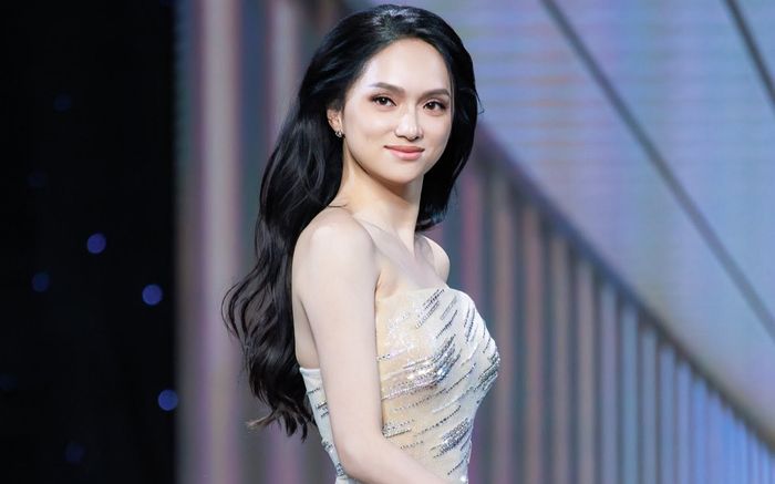 Mạng xã hội 'dậy sóng' với Hoa hậu Hương Giang