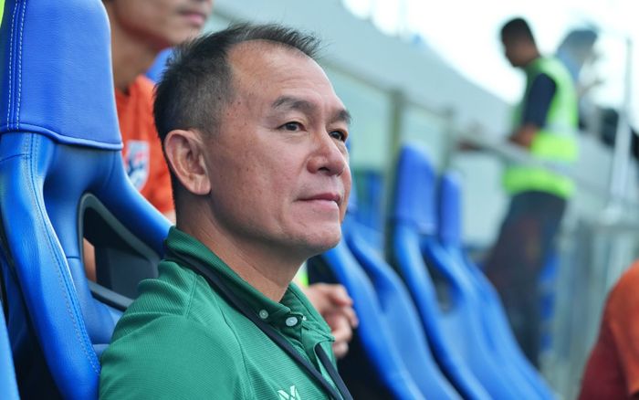 HLV Thawatchai tự hào khi U23 Thái Lan chơi sòng phẳng với Hàn Quốc