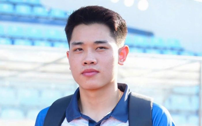 Tiếc cho tiền đạo Đình Bắc