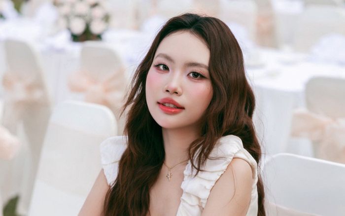 Đáng tiếc cho Phương Mỹ Chi sau số tiền 242 tỷ đồng