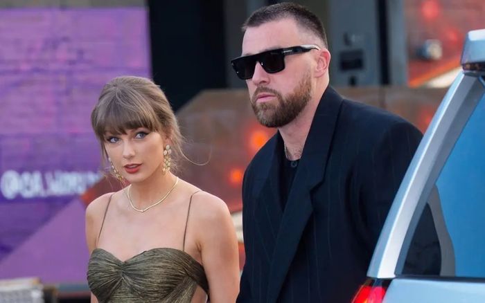 Yêu cầu đặc biệt trên thiệp cưới của Taylor Swift
