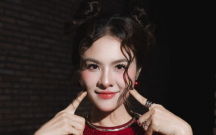 Vân Trang chia sẻ hình ảnh vườn cây mình tự trồng trong cơ ngơi tiền tỉ