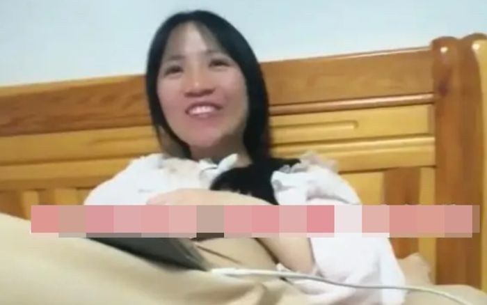 Người đàn ông thất nghiệp suốt 2 tháng, vợ nói đúng 1 câu khiến anh bật khóc