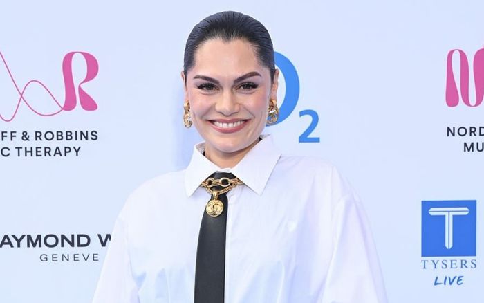 Jessie J xúc động khi chiến thắng ung thư: 'Hãy trân trọng cơ thể mình khi còn có thể'