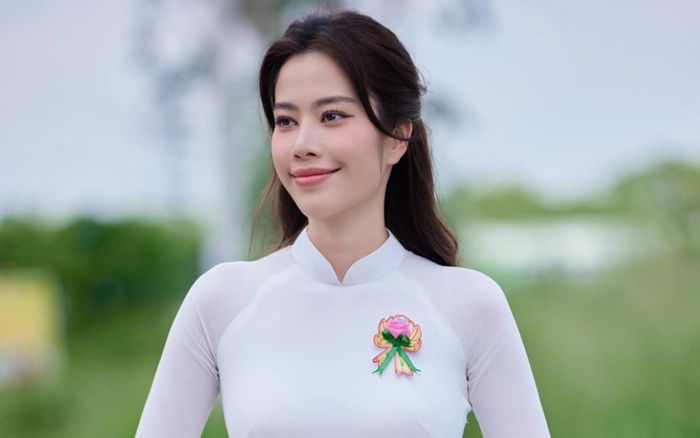 Nét duyên của miền đất sen hồng - quê hương người đẹp Nam Em