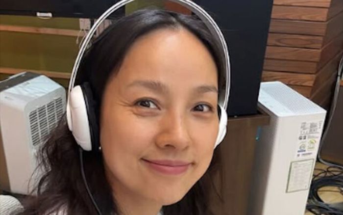Lee Hyori gây chú ý với mặt mộc