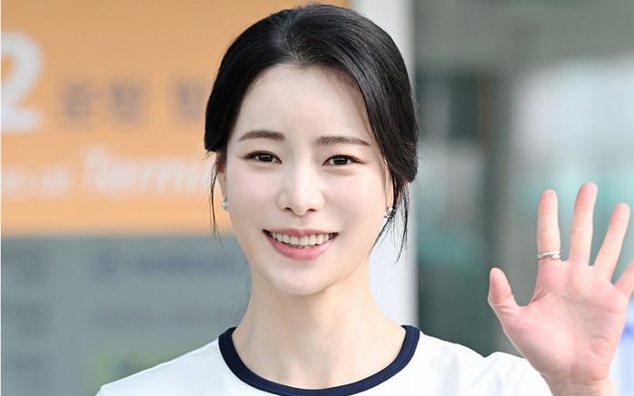Lim Ji Yeon đi nghỉ dưỡng ở Việt Nam