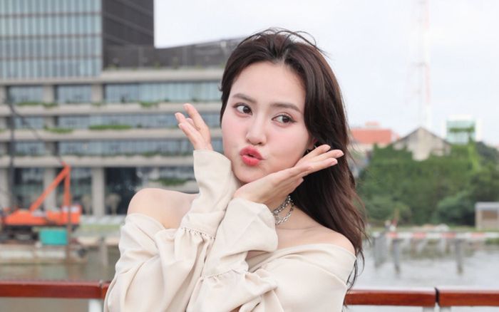 Nam ca sĩ kém 7 tuổi công khai bày tỏ với Ninh Dương Lan Ngọc