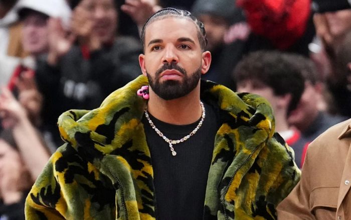 Drake mất trắng 1 triệu USD