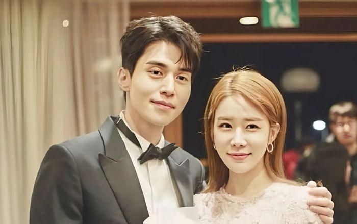 Lee Dong Wook tái hợp Yoo In Na sau 10 năm