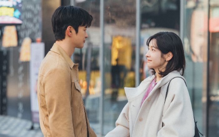 Tình cảm Seo In Guk và Park Ji Hyun tiến triển trong 'See You At Work Tomorrow!'