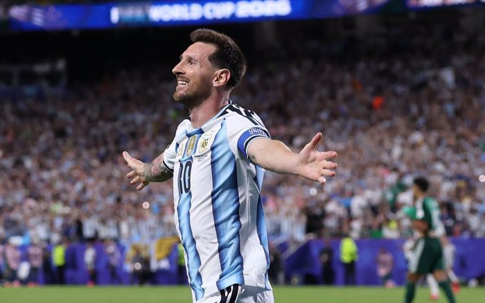 Argentina có ba phương án đội hình đấu tuyển Anh