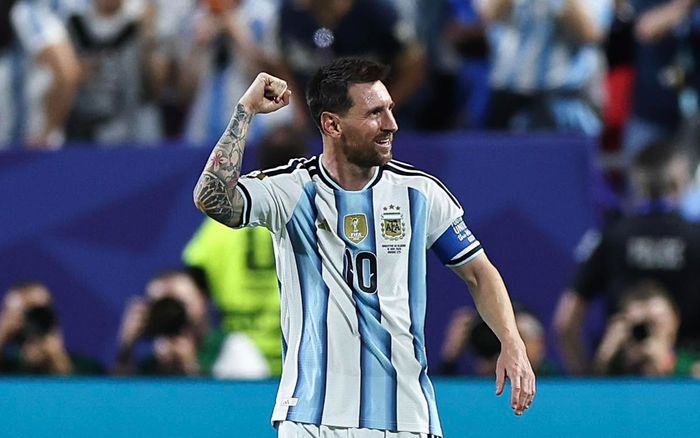 Messi và những ngày chưa muốn kết thúc cùng Argentina