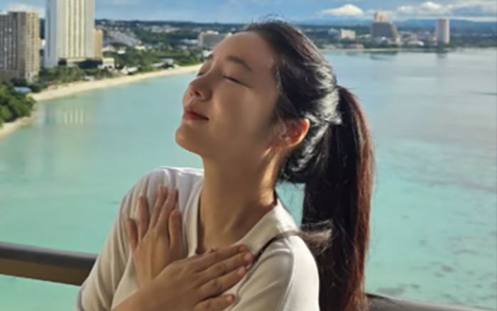 Moon Ji In háo hức trước ngày sinh con đầu lòng