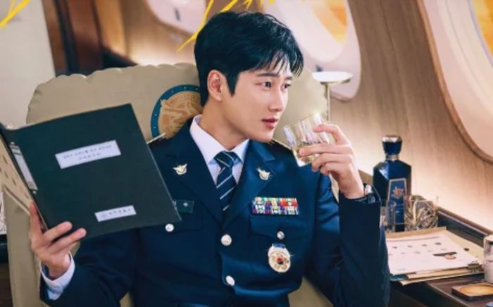 Ahn Bo Hyun gây chú ý với màn 'lột xác' đầy cuốn hút