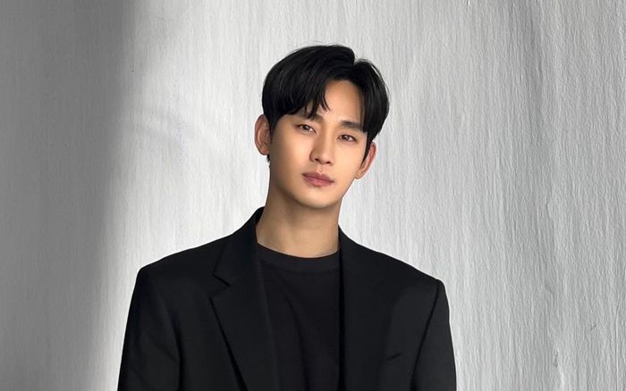 Kim Soo Hyun đón tín hiệu tích cực giữa ồn ào kiện tụng