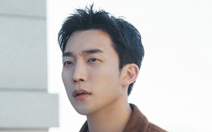 Lee Sang Yi chia sẻ về nhân vật trong phim A Bona Fide Killer