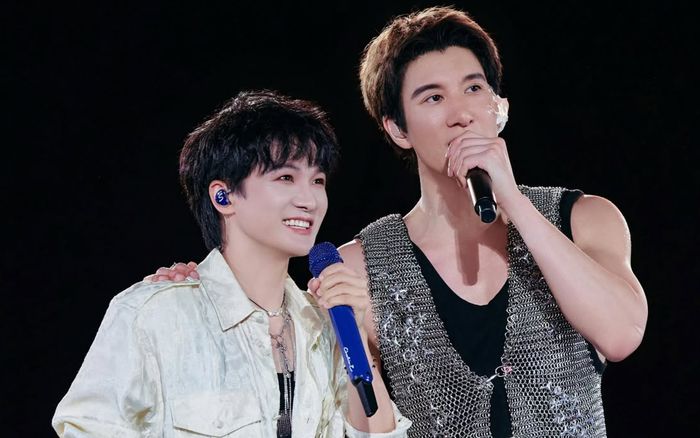 Vương Lực Hoành khâu 39 mũi, Châu Thâm suýt ngã trên sân khấu: Vì sao tai nạn concert ngày càng đáng báo động?
