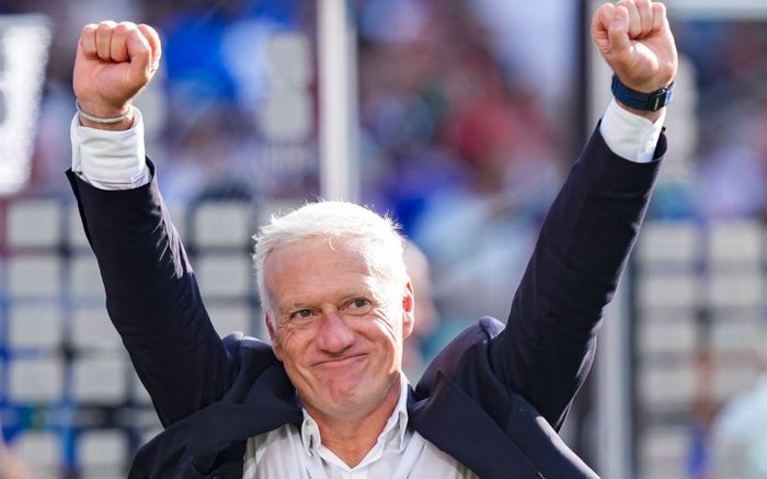 Deschamps đặt dấu hỏi về trọng tài sau thất bại trước Tây Ban Nha