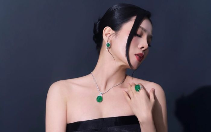Cảm động bài đăng của Lệ Quyên gửi đấng sinh thành