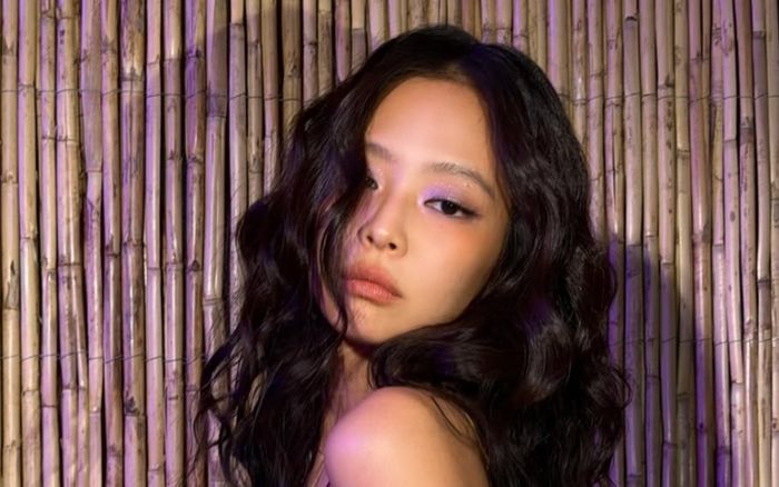 Jennie (BLACKPINK) khoe vẻ đẹp khỏe khoắn ở Tây Ban Nha