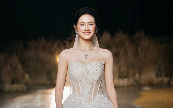 Hoa hậu Ý Nhi mặc váy cưới, nhan sắc gây chú ý sau 4 tháng hết nhiệm kỳ