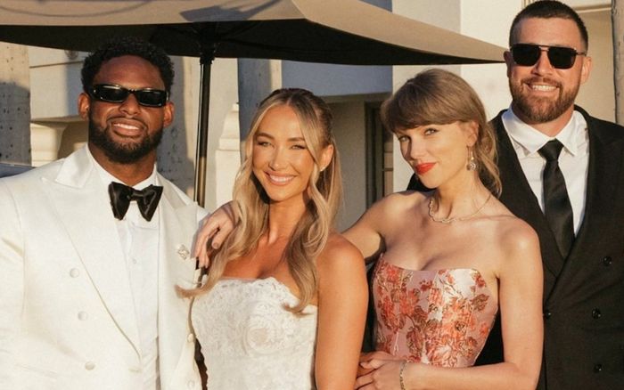 Taylor Swift lần đầu lộ diện sau đám cưới bí mật, nhẫn đính hôn gây chú ý