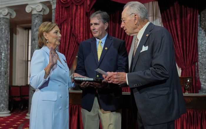 Darline Graham Nordone: Từ em gái được Lindsey Graham nuôi dưỡng đến người kế nhiệm ông tại Thượng viện Mỹ