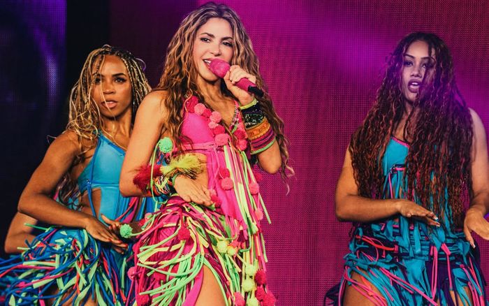 Shakira chứng minh đẳng cấp siêu sao sau gần 30 năm: Một 'nữ sói' chưa từng đánh mất bản năng