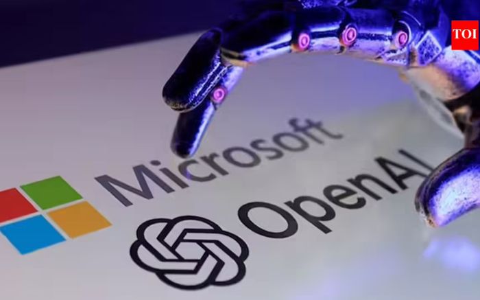 Microsoft điều chỉnh chiến lược bán hàng để cạnh tranh với OpenAI