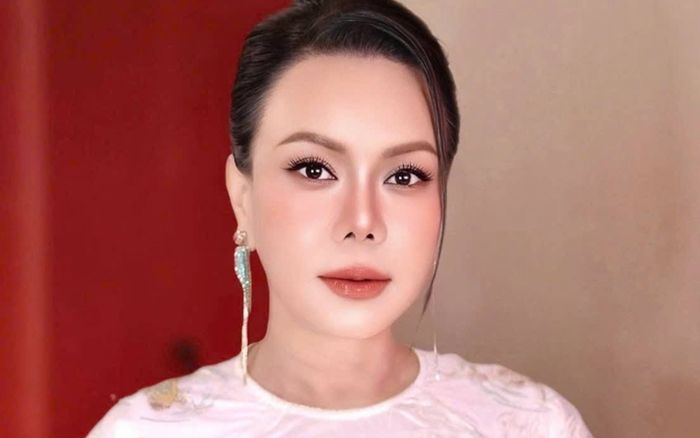 Việt Hương chia sẻ tin vui ở tuổi 50
