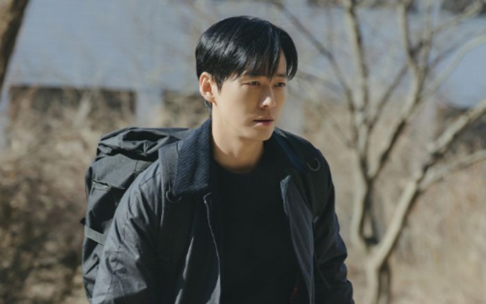 Nam Goong Min đối đầu Kim Dae Myung trong 'The Husband'