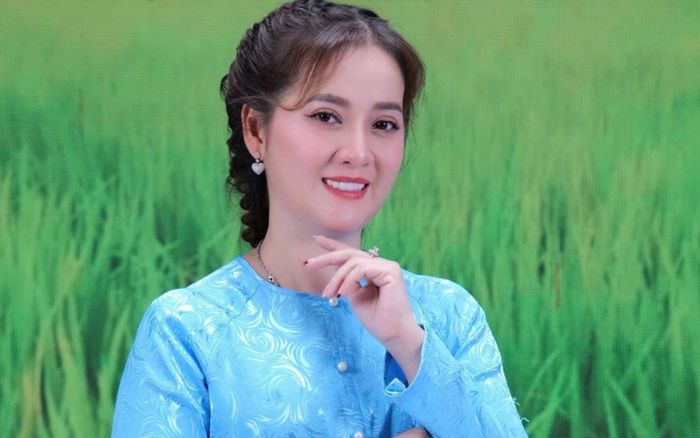 Con gái cố NSƯT Vũ Linh xin lỗi khán giả